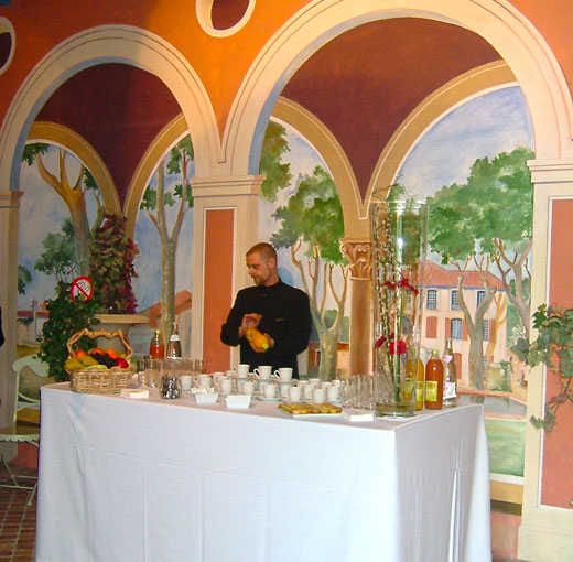 Accueil café ou pauses dans notre salon d'acceuil