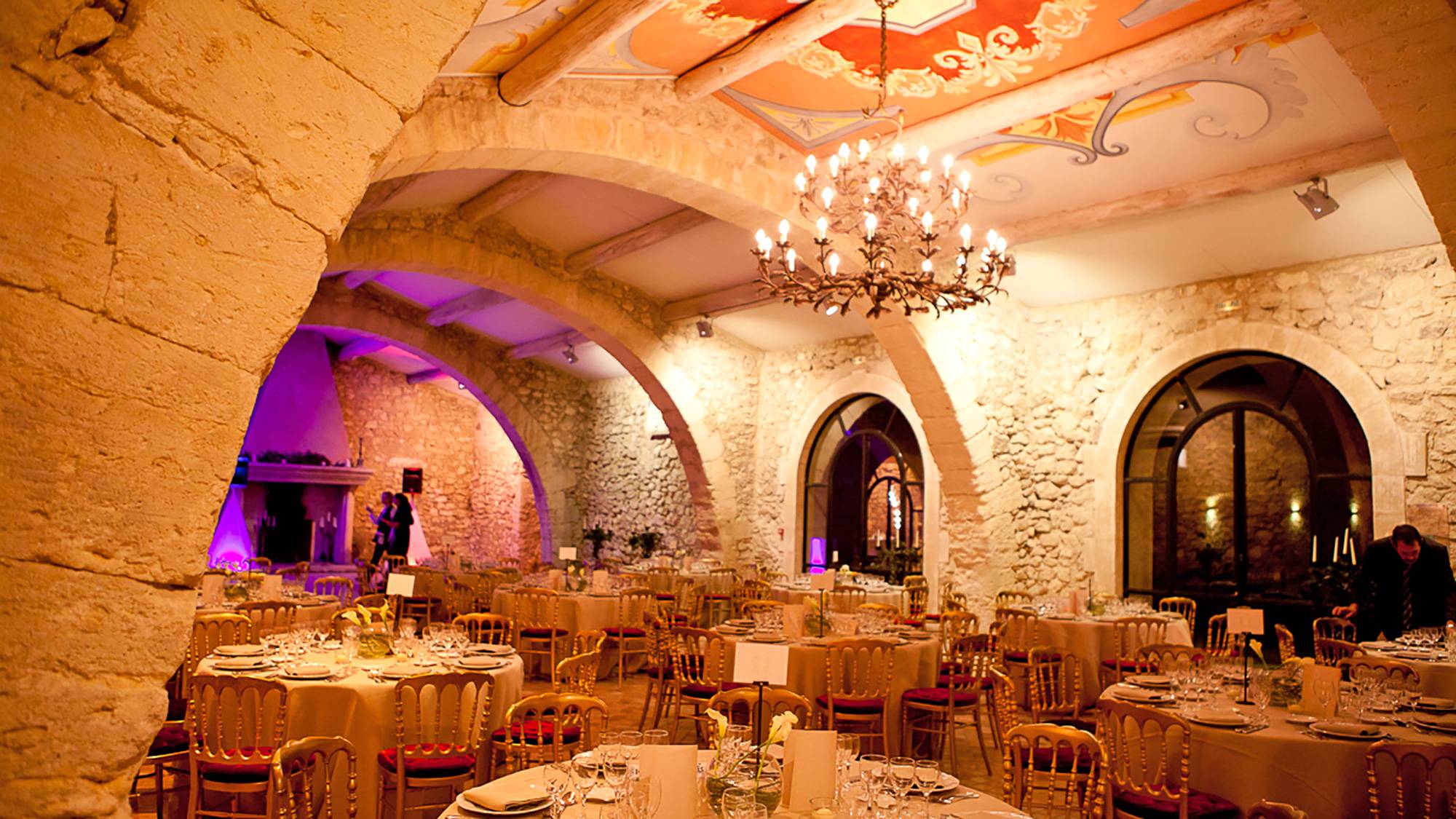 salle d'exception à louer pour soirée en Provence