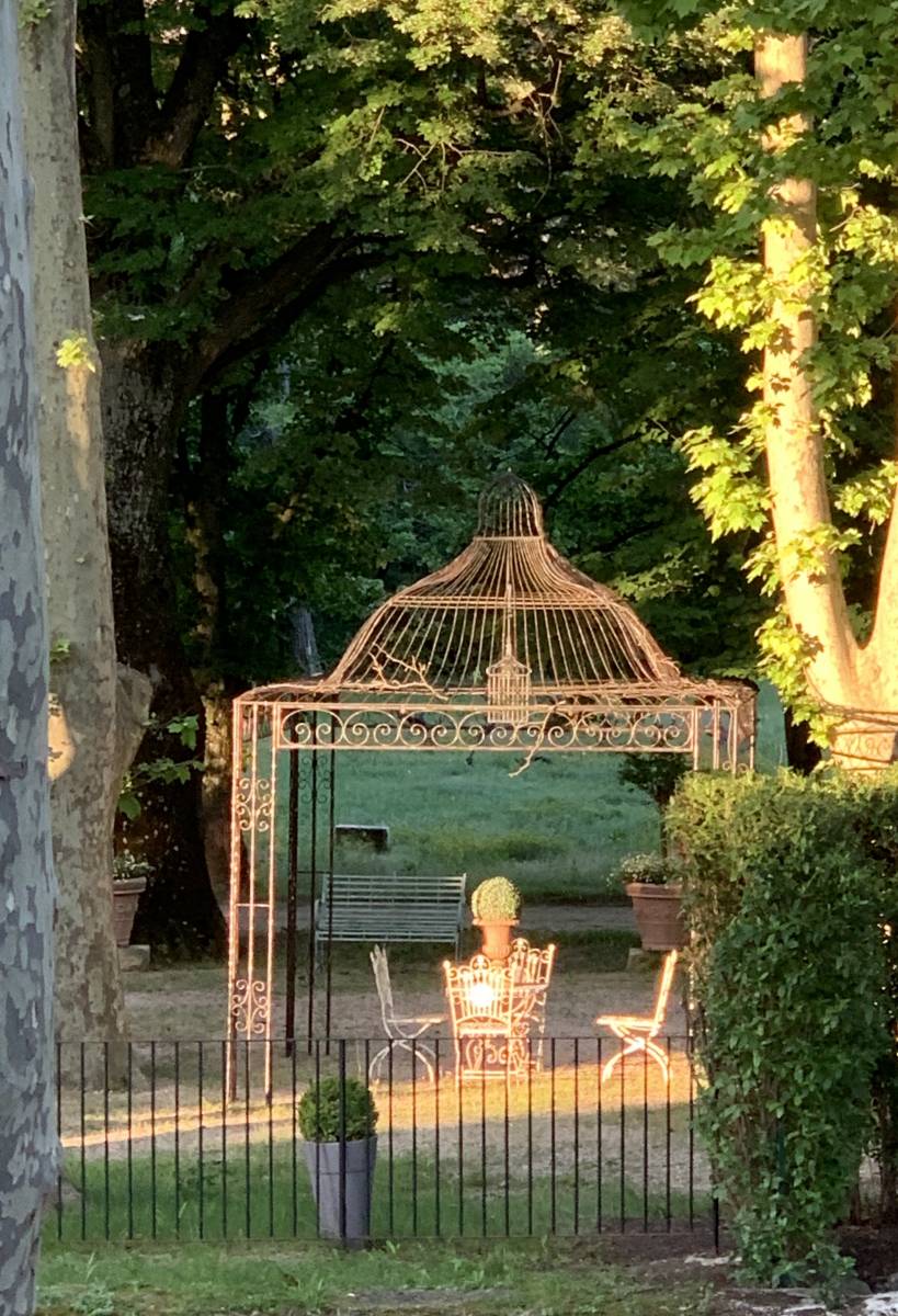 Gloriette au soleil levant