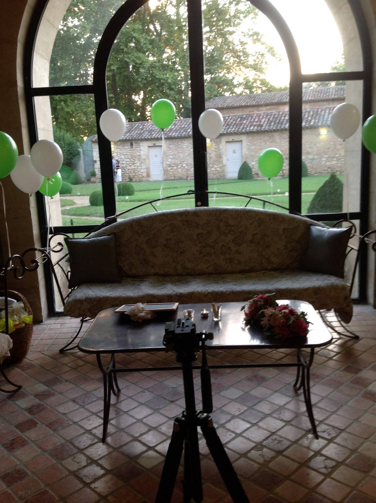 et à l'intérieur pour la soirée , photobooth