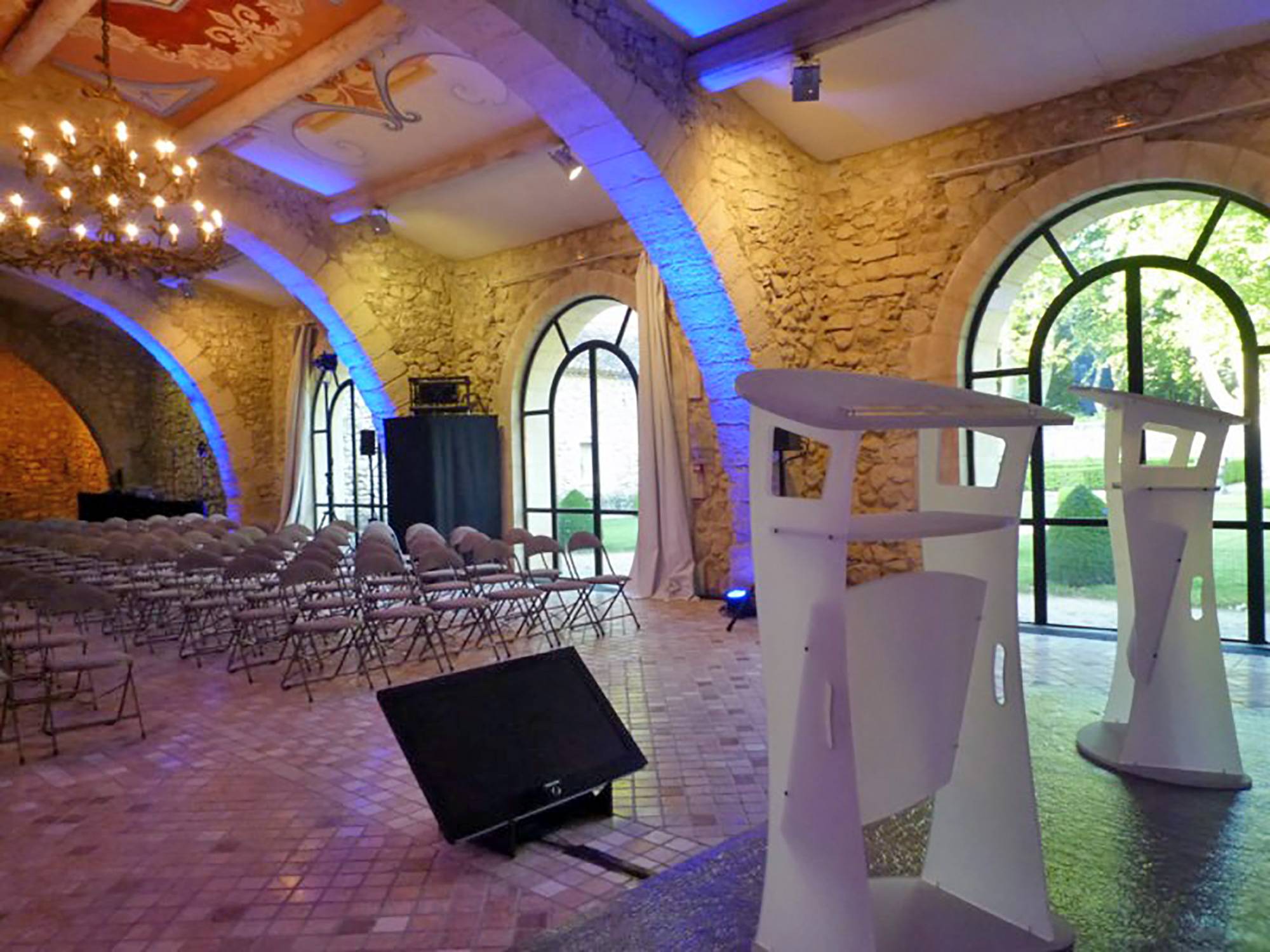 Podium plus installations techniques